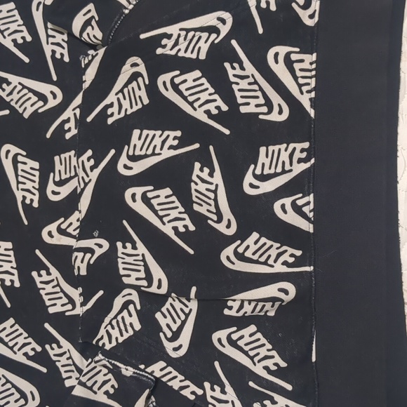 Hooded Nike Sweatshirt - Picture 2 of 12